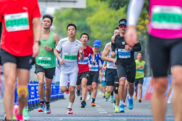 东方体育培训优惠活动信息(图1)